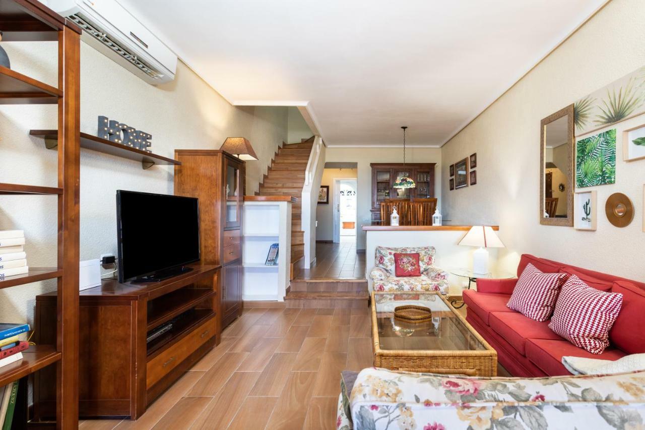 Home2book Stunning Ocean Views Pool Hébergement de vacances *